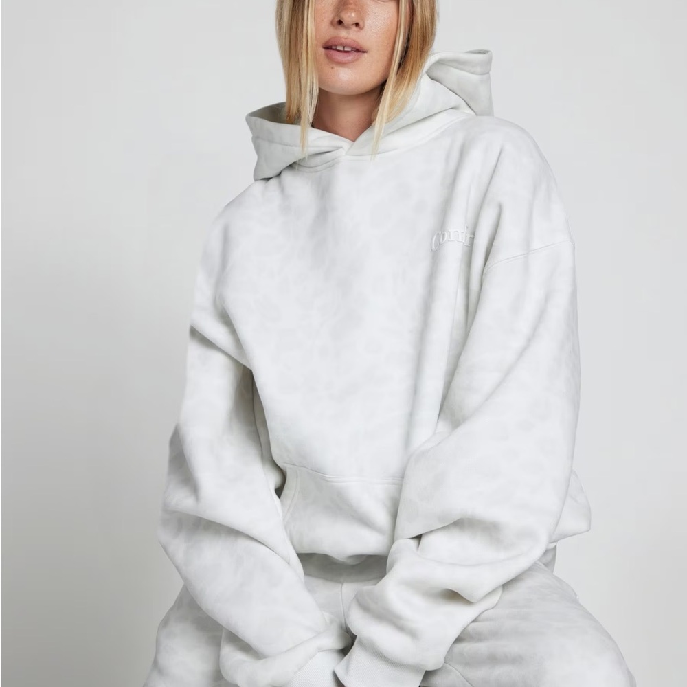 Comfrt unisex White Hoodie
